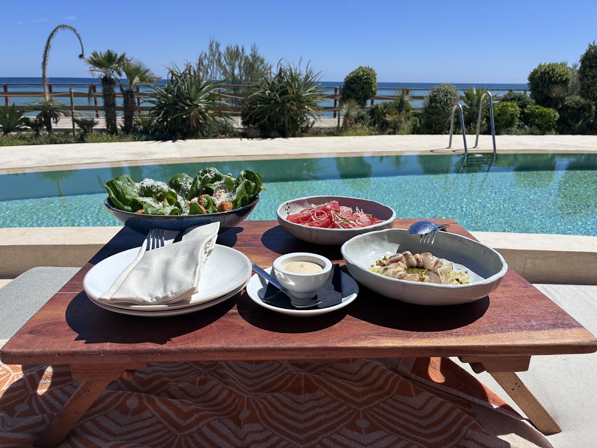Nido: Beach club & restaurant photo 3