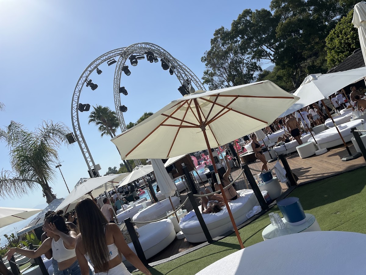 Opium Beach Club Marbella photo 2