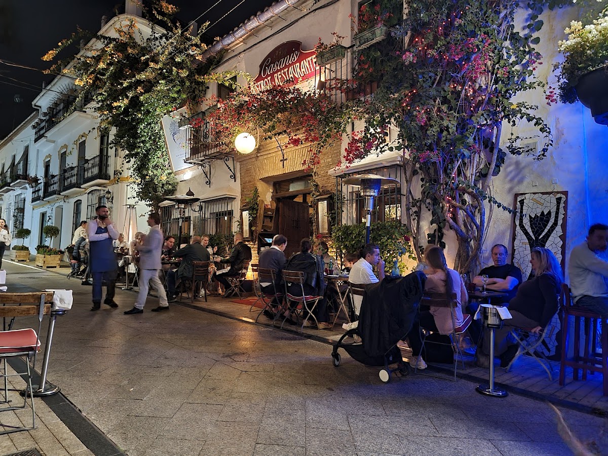 Casanis Bistrot Marbella photo 4