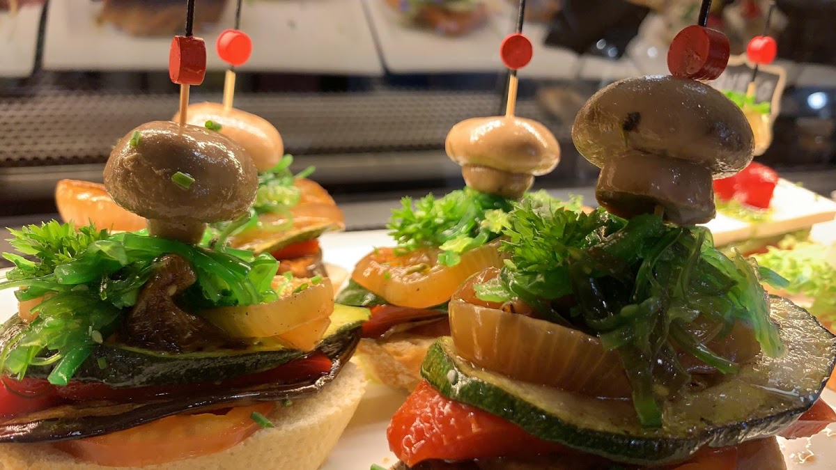 La Taberna del Pintxo Larios photo 3