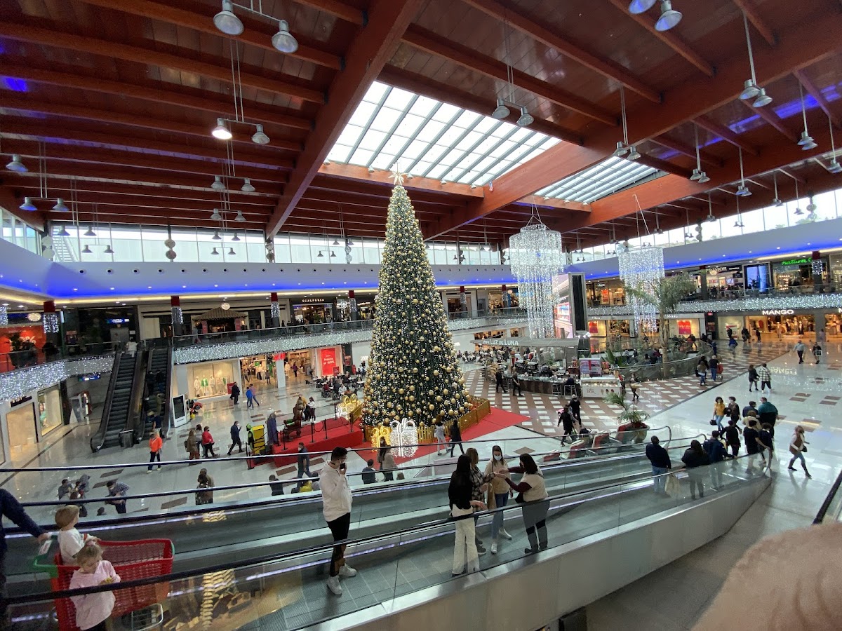 La Cañada Shopping photo 3