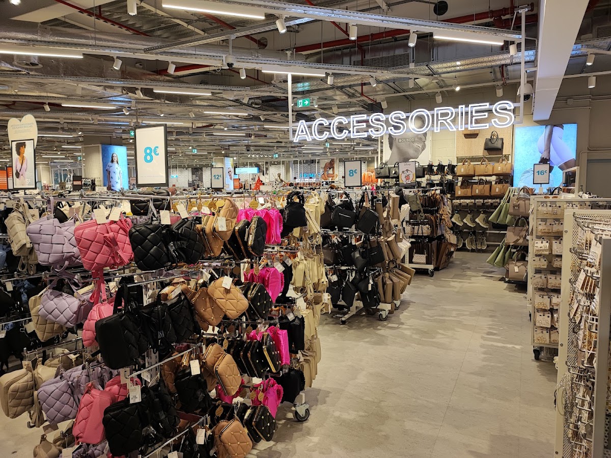 La Cañada Shopping photo 5