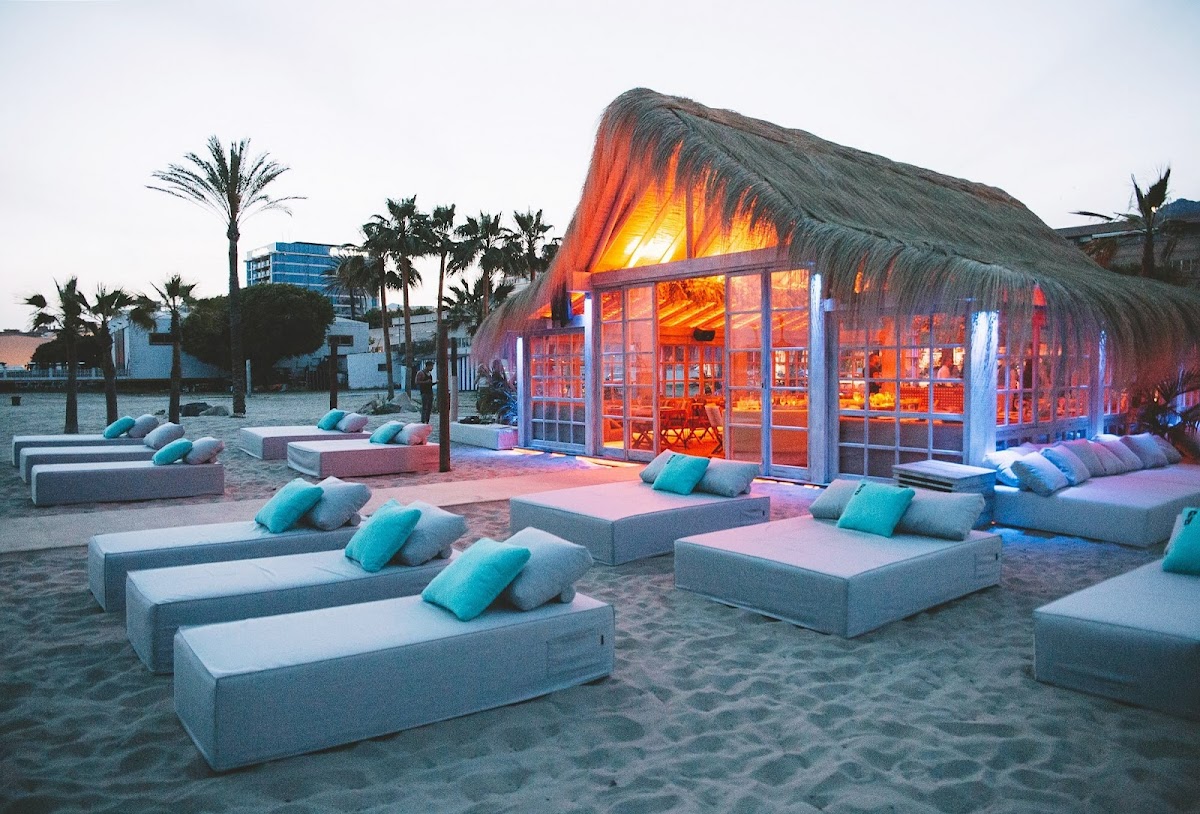Playa Padre: Beach club & restaurant photo 5