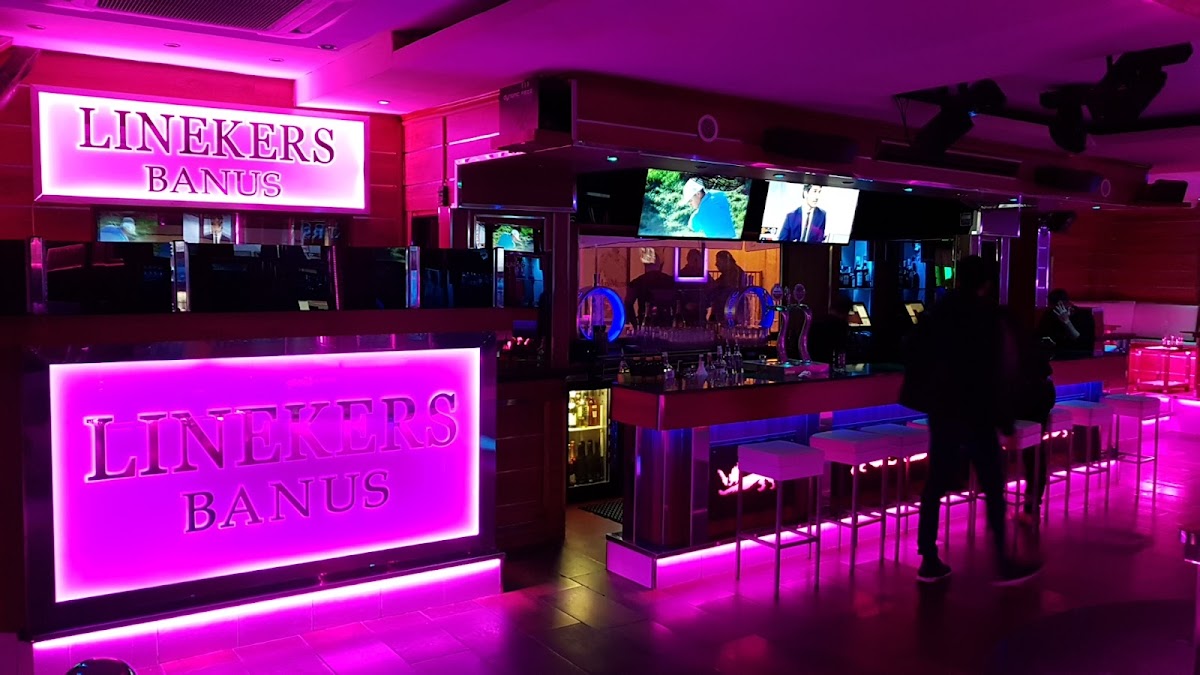 Linekers Bar photo 3