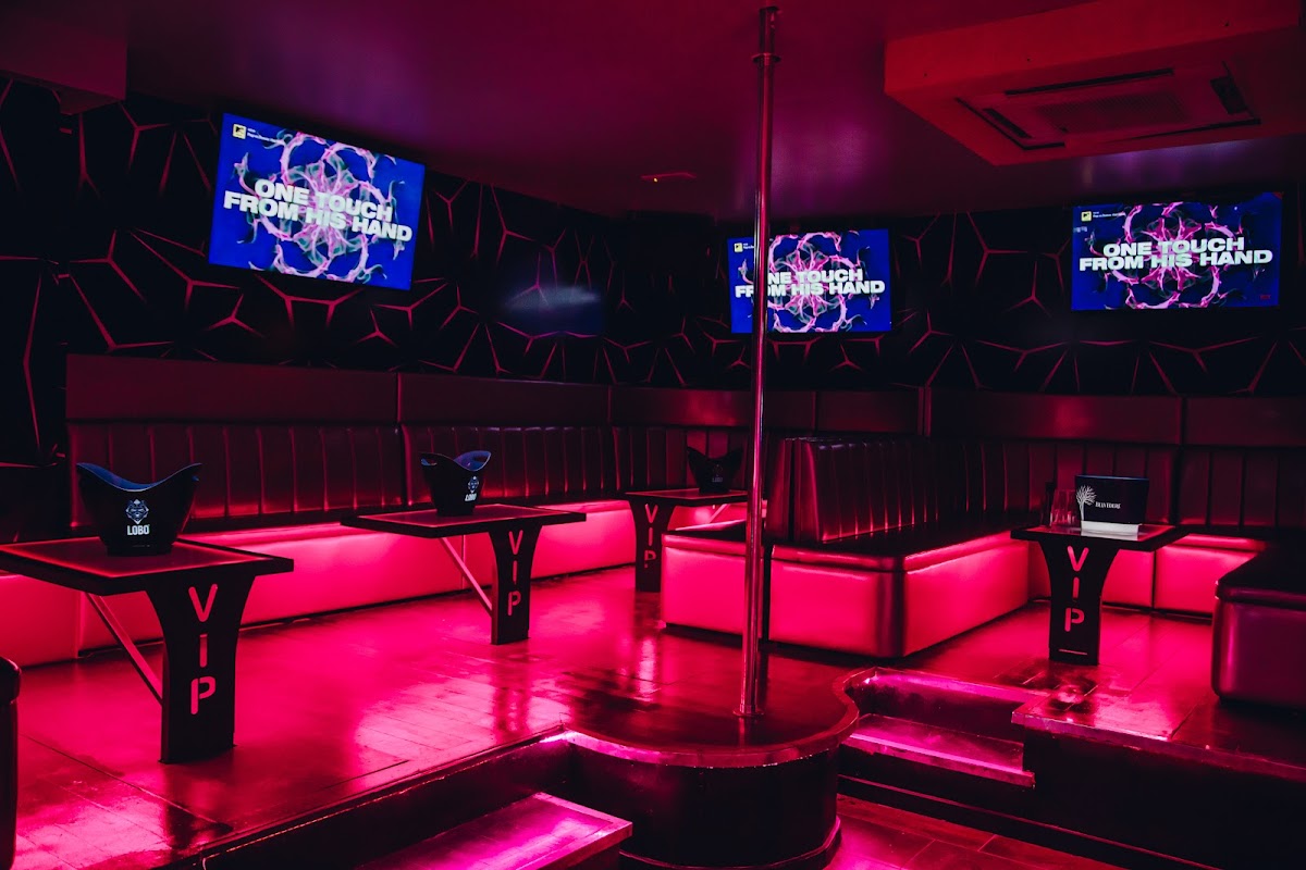 Linekers Bar photo 4